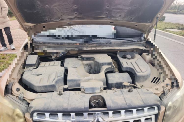 Used CHANGAN KAICHENG Ounuo S 2014 1.5L Luxury Model Engine Bay