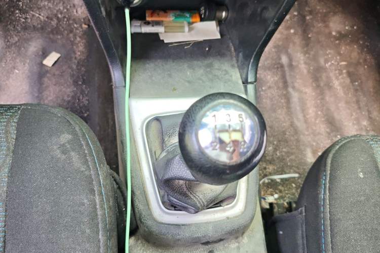 Used CHANGAN KAICHENG Ounuo S 2014 1.3L Base Version Gear Lever