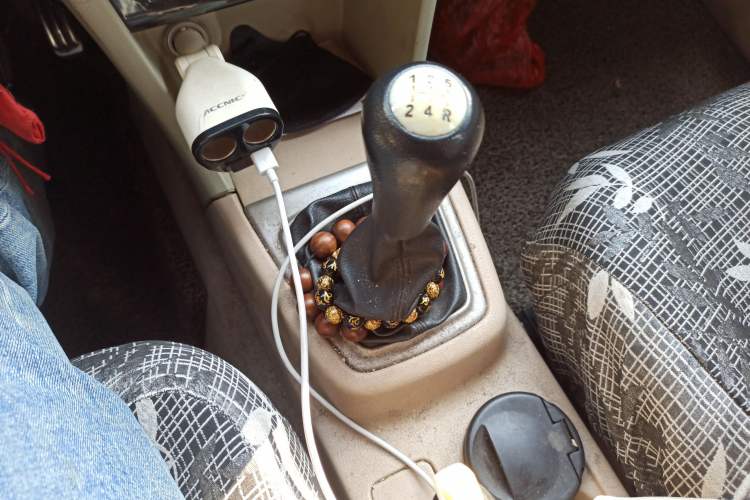 Used CHANGAN KAICHENG Ounuo S 2014 1.5L Elite Model Gear Lever