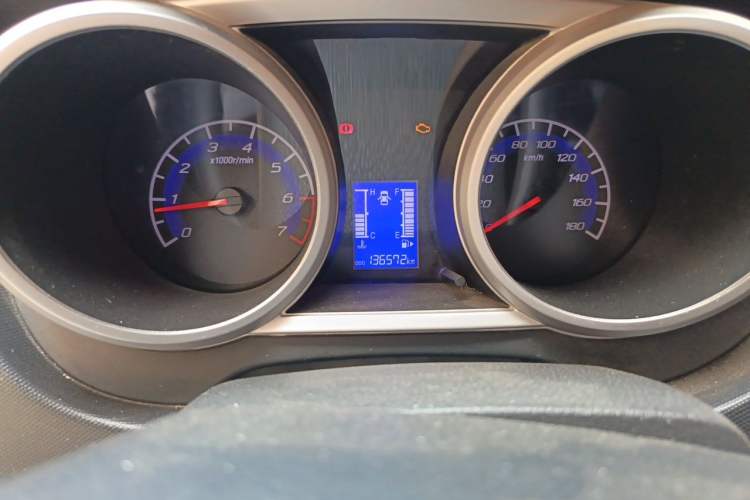 Used CHANGAN KAICHENG Ounuo S 2014 1.5L Base Version Odometer Close Up