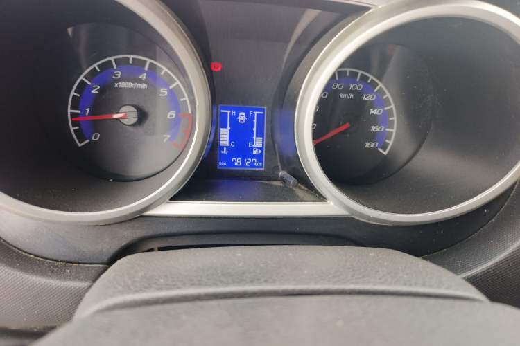 Used CHANGAN KAICHENG Ounuo S 2014 1.5L Luxury Model Odometer Close Up