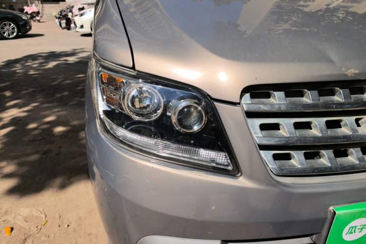 Used CHANGAN KAICHENG Ounuo S 2014 1.5L Luxury Model Right Front Headlight