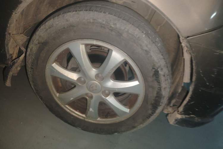 Used CHANGAN KAICHENG Ounuo S 2014 1.5L Luxury Model Right Front Wheel Hub
