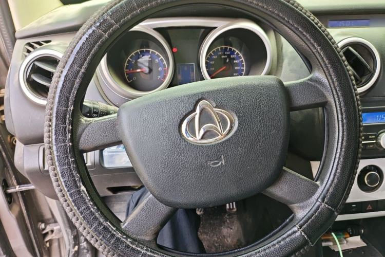 Used CHANGAN KAICHENG Ounuo S 2014 1.3L Base Version Steering Wheel