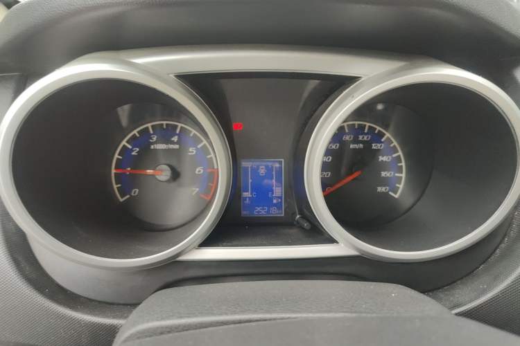Used CHANGAN KAICHENG Ounuo S 2015 1.5L Jin Ouno Standard Model Instrument Cluster