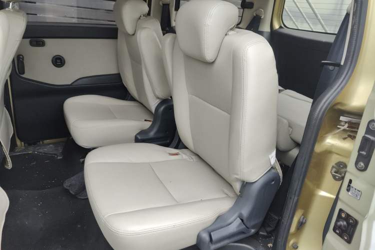Used CHANGAN KAICHENG Ounuo S 2015 1.5L Jin Ouno Standard Model Left Rear Seat