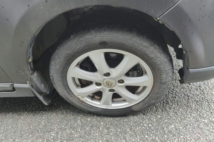 Used CHANGAN KAICHENG Ounuo S 2015 1.5L Jin Ouno Standard Model Right Front Wheel Hub