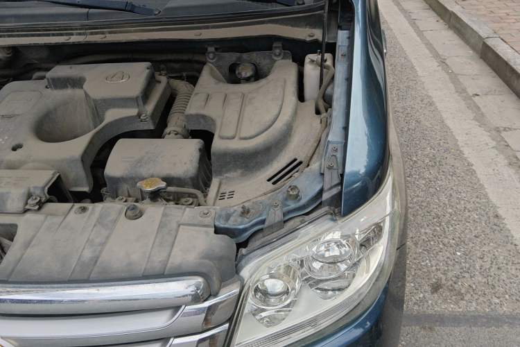 Used CHANGAN KAICHENG Ounuo S 2015 1.5L Jin Ouno Elite Model Engine Bay Left