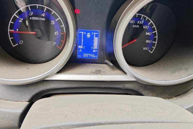 Used CHANGAN KAICHENG Ounuo S 2015 1.5L Jin Ouno Elite Model Odometer Close Up
