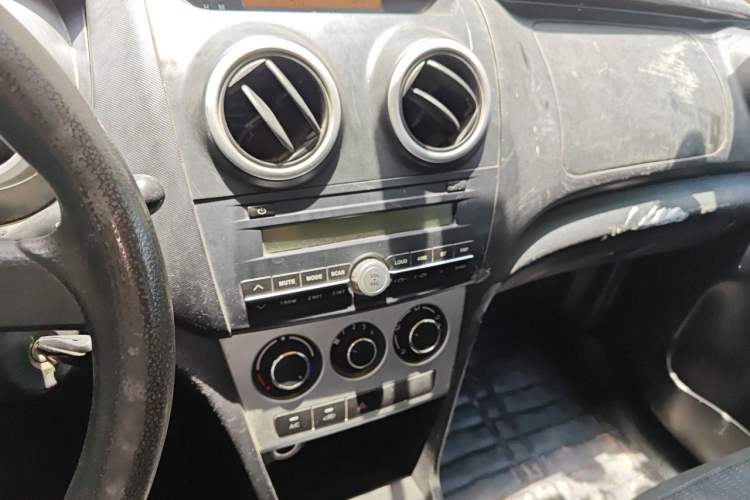 Used CHANGAN KAICHENG Ounuo S 2015 1.5L Jin Ouno Standard Model Audio And AC Panel