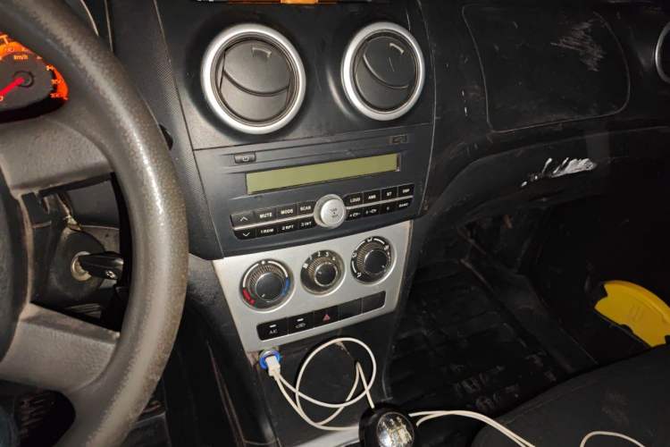 Used CHANGAN KAICHENG Ounuo S 2015 1.5L Jin Ouno Standard Model Audio And AC Panel