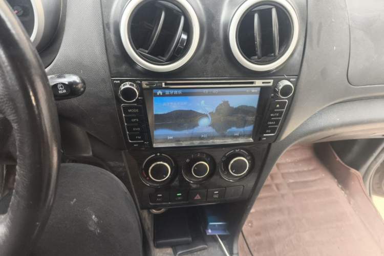 Used CHANGAN KAICHENG Ounuo S 2015 1.5L Jin Ouno Elite Model Audio And AC Panel