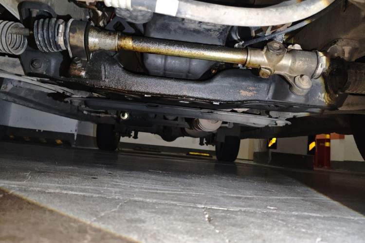 Used CHANGAN KAICHENG Ounuo S 2015 1.5L CNG Model Chassis Front