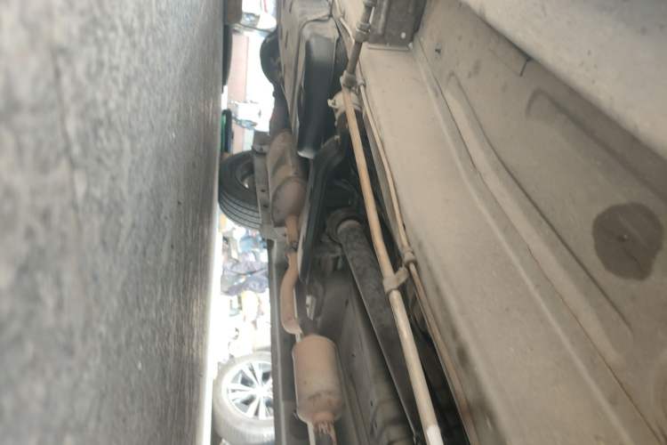 Used CHANGAN KAICHENG Ounuo S 2015 1.5L CNG Model Chassis Front Right