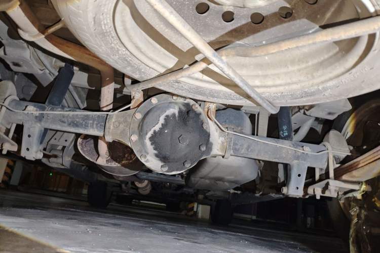 Used CHANGAN KAICHENG Ounuo S 2015 1.5L CNG Model Chassis Rear