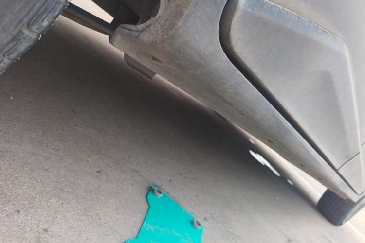 Used CHANGAN KAICHENG Ounuo S 2015 1.5L CNG Model Chassis Rear Right