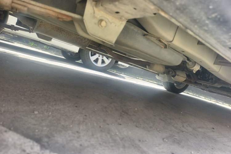 Used CHANGAN KAICHENG Ounuo S 2015 1.5L CNG Model Chassis Rear Right
