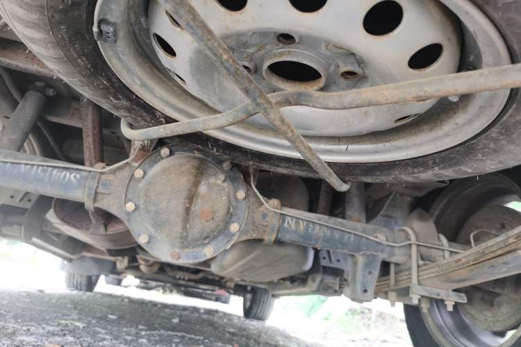 Used CHANGAN KAICHENG Ounuo S 2015 1.5L CNG Model Chassis Rear