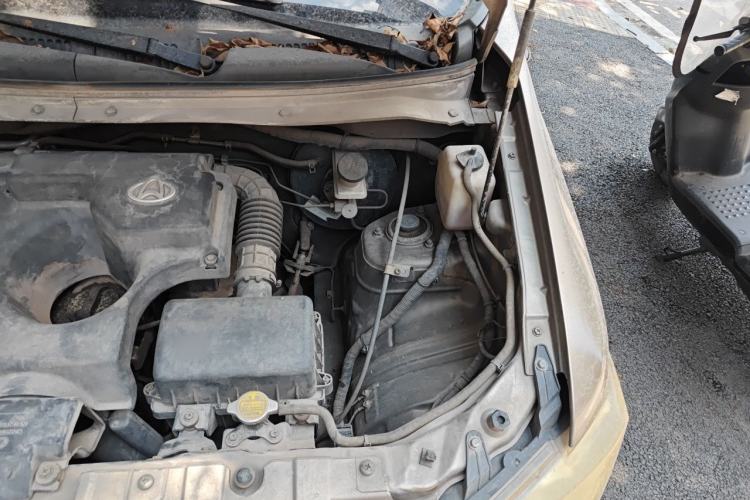 Used CHANGAN KAICHENG Ounuo S 2015 1.5L Jin Ouno Standard Model Engine Bay Left