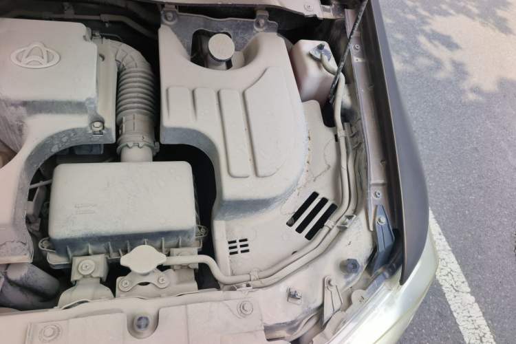 Used CHANGAN KAICHENG Ounuo S 2015 1.5L Jin Ouno Elite Model Engine Bay Left