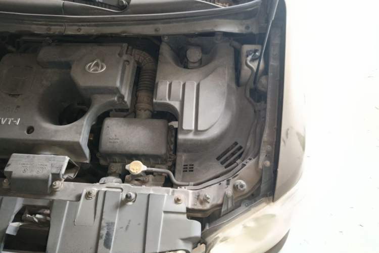 Used CHANGAN KAICHENG Ounuo S 2015 1.5L Jin Ouno Elite Model Engine Bay Left