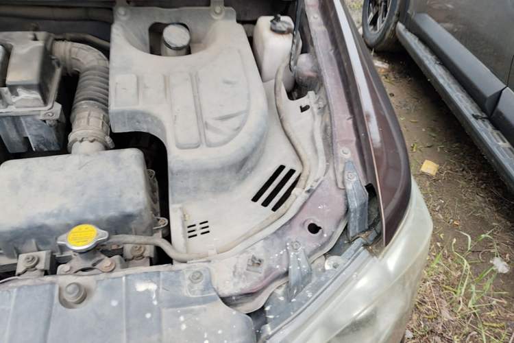 Used CHANGAN KAICHENG Ounuo S 2015 1.5L Jin Ouno Standard Model Engine Bay Left