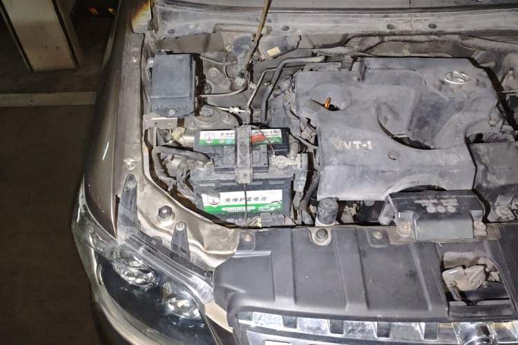 Used CHANGAN KAICHENG Ounuo S 2015 1.5L CNG Model Engine Bay Right
