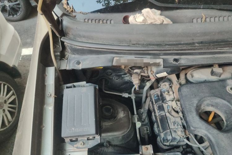 Used CHANGAN KAICHENG Ounuo S 2015 1.5L CNG Model Engine Bay Right