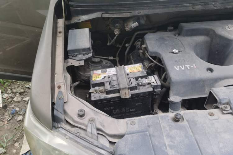 Used CHANGAN KAICHENG Ounuo S 2015 1.5L CNG Model Engine Bay Right