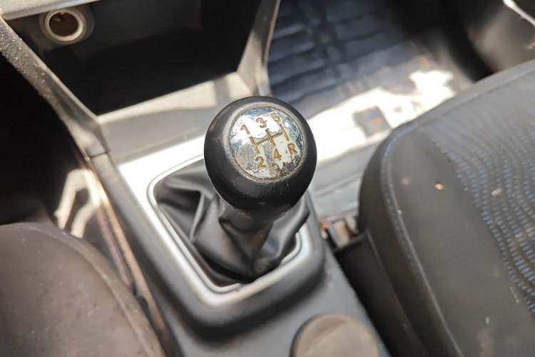 Used CHANGAN KAICHENG Ounuo S 2015 1.5L Jin Ouno Standard Model Gear Lever