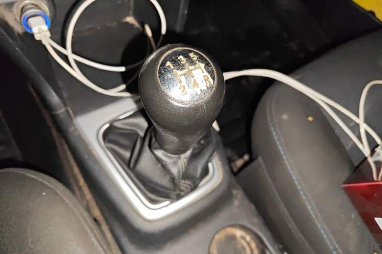 Used CHANGAN KAICHENG Ounuo S 2015 1.5L Jin Ouno Standard Model Gear Lever