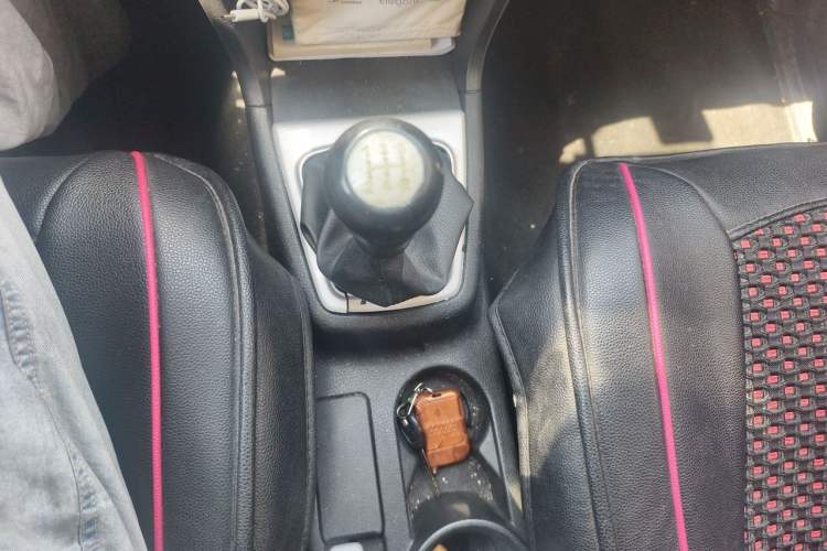 Used CHANGAN KAICHENG Ounuo S 2015 1.5L CNG Model Gear Lever