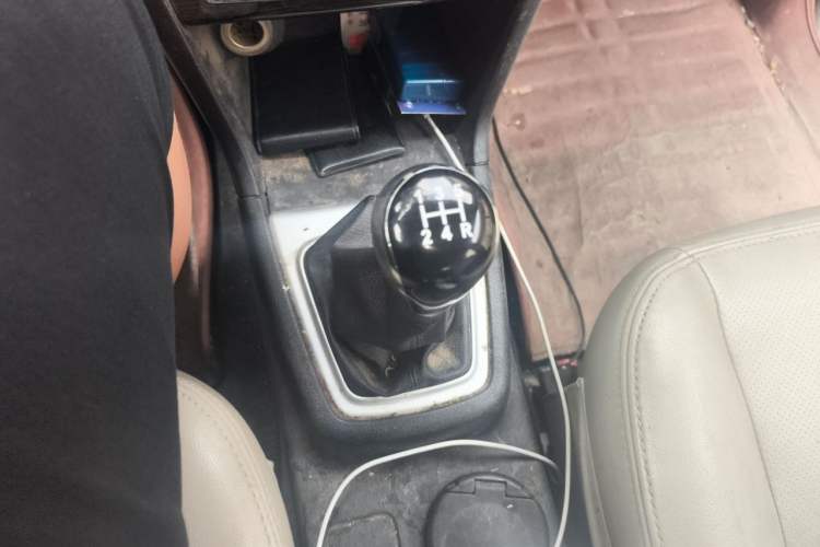 Used CHANGAN KAICHENG Ounuo S 2015 1.5L Jin Ouno Elite Model Gear Lever