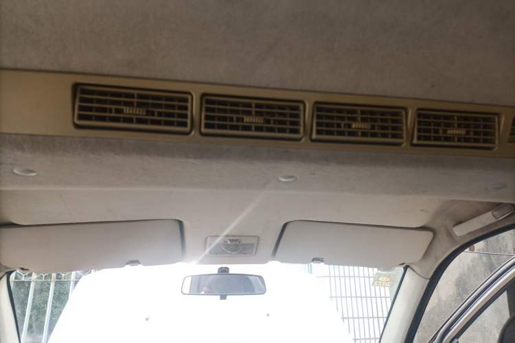 Used CHANGAN KAICHENG Ounuo S 2015 1.5L Jin Ouno Standard Model Headliner