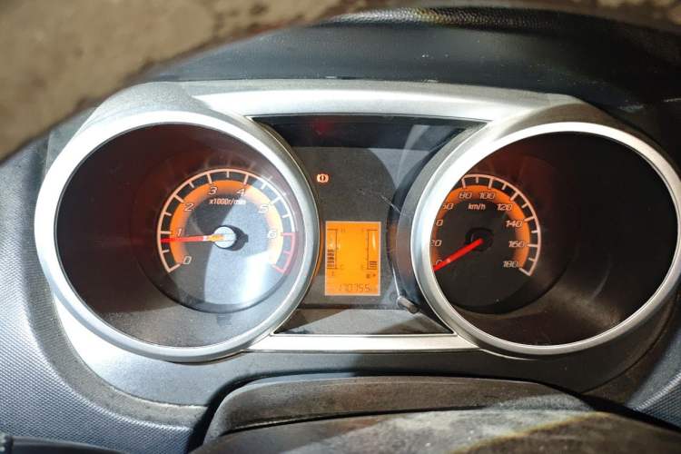 Used CHANGAN KAICHENG Ounuo S 2015 1.5L CNG Model Instrument Cluster