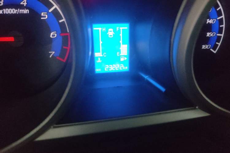 Used CHANGAN KAICHENG Ounuo S 2015 1.5L CNG Model Odometer Close Up