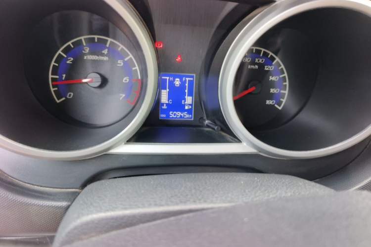 Used CHANGAN KAICHENG Ounuo S 2015 1.5L Jin Ouno Elite Model Odometer Close Up