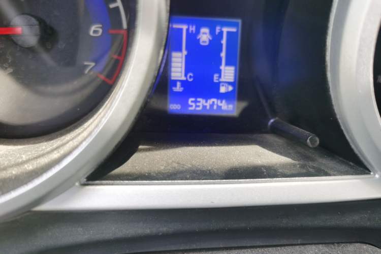 Used CHANGAN KAICHENG Ounuo S 2015 1.5L CNG Model Odometer Close Up