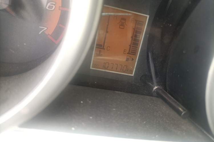 Used CHANGAN KAICHENG Ounuo S 2015 1.5L Jin Ouno Standard Model Odometer Close Up