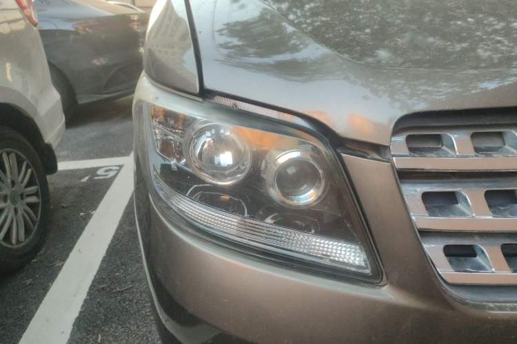 Used CHANGAN KAICHENG Ounuo S 2015 1.5L CNG Model Right Front Headlight
