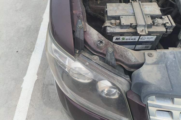 Used CHANGAN KAICHENG Ounuo S 2015 1.5L CNG Model Right Front Headlight