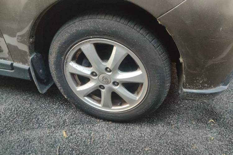 Used CHANGAN KAICHENG Ounuo S 2015 1.5L CNG Model Right Front Wheel Hub