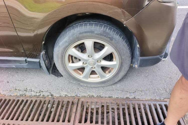 Used CHANGAN KAICHENG Ounuo S 2015 1.5L Jin Ouno Elite Model Right Front Wheel Hub