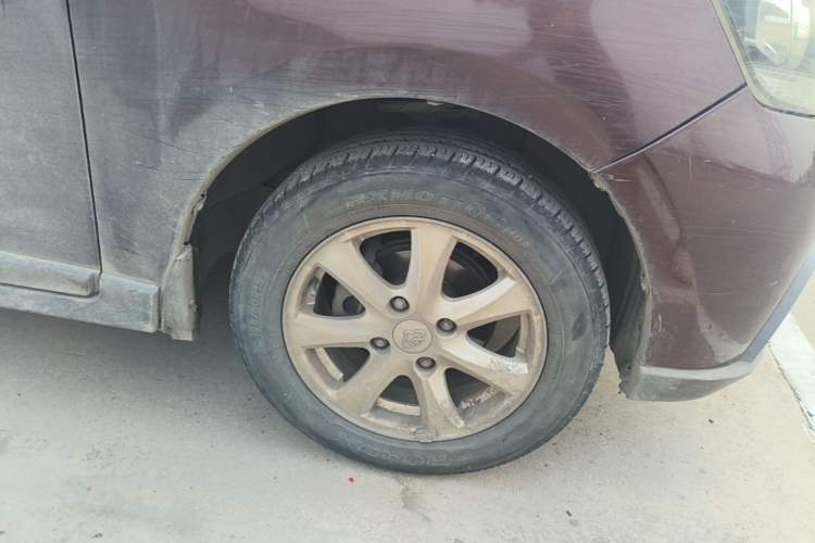 Used CHANGAN KAICHENG Ounuo S 2015 1.5L CNG Model Right Front Wheel Hub