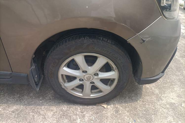 Used CHANGAN KAICHENG Ounuo S 2015 1.5L Jin Ouno Standard Model Right Front Wheel Hub