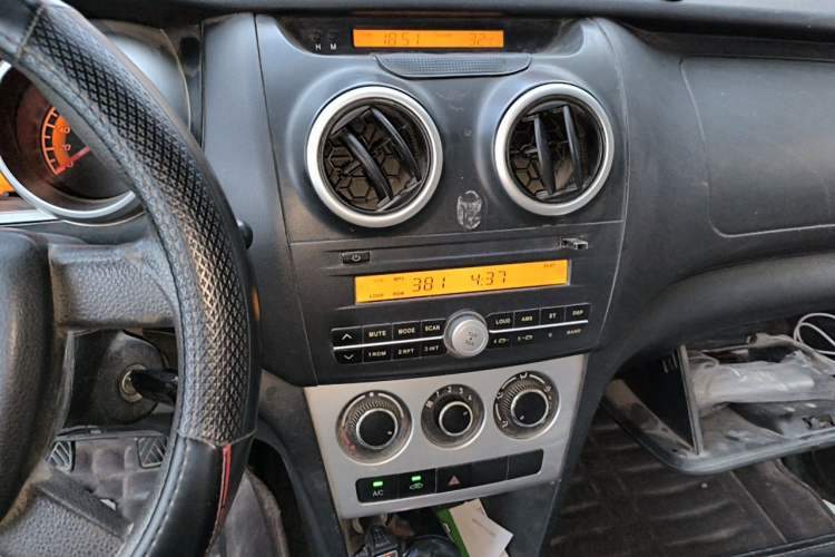 Used CHANGAN KAICHENG Ounuo S 2015 1.5L CNG Model Audio And AC Panel