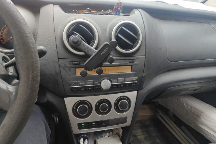 Used CHANGAN KAICHENG Ounuo S 2015 1.5L CNG Model Audio And AC Panel