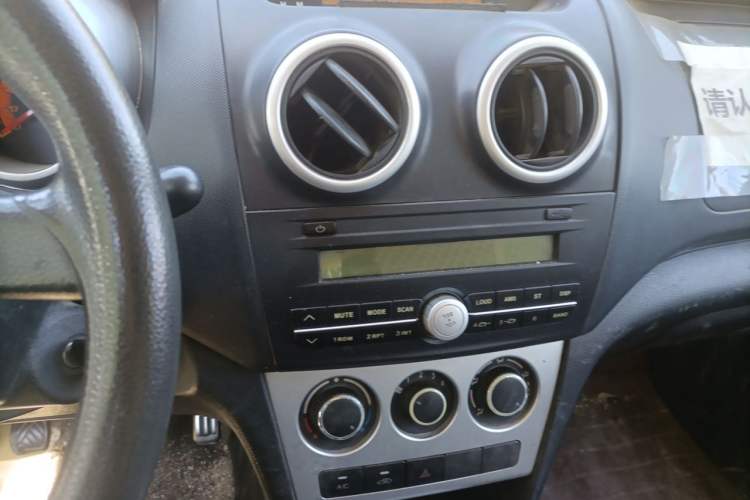 Used CHANGAN KAICHENG Ounuo S 2015 1.5L Jin Ouno Standard Model Audio And AC Panel