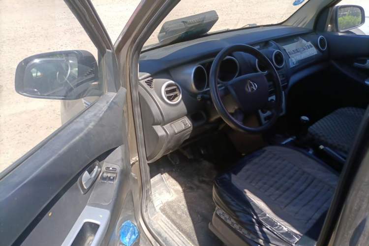 Used CHANGAN KAICHENG Ounuo S 2015 1.5L Jin Ouno Standard Model Driver Seat