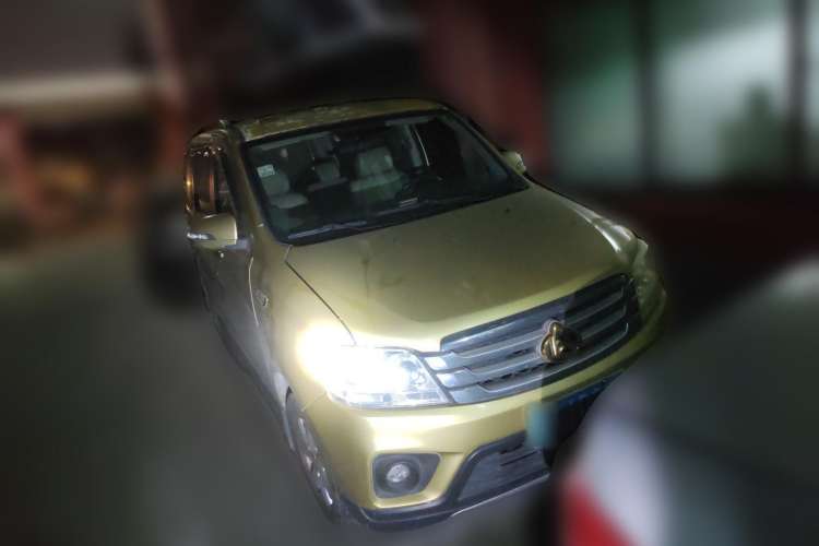 Used CHANGAN KAICHENG Ounuo S 2015 1.5L Jin Ouno Elite Model Front Right 45 Deg